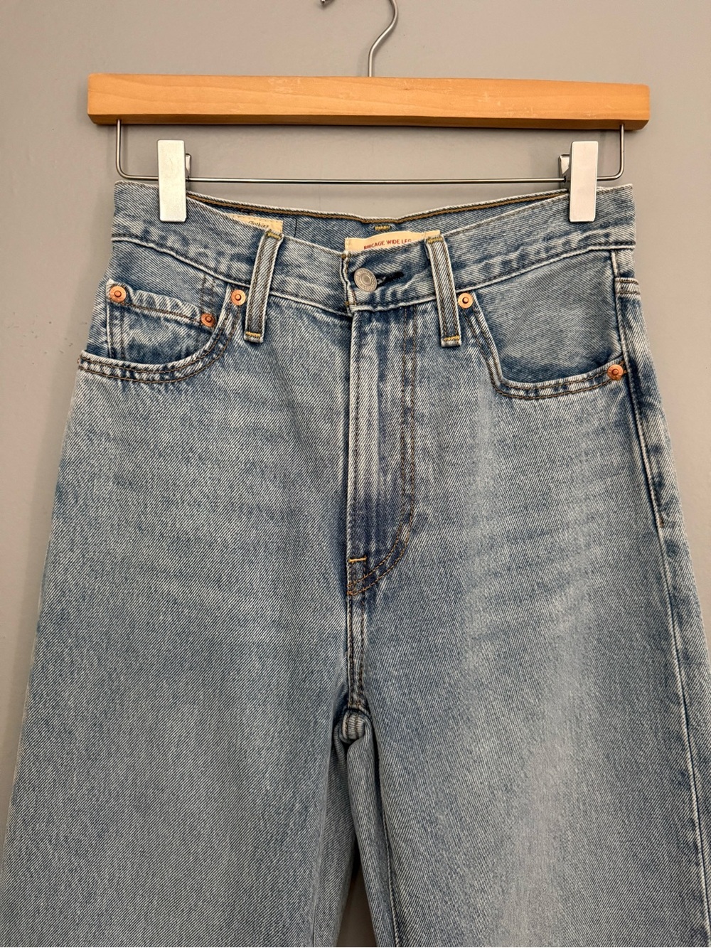 Levi’s Size 25 Ribcage Wide Leg Jeans - Picture 13 of 16